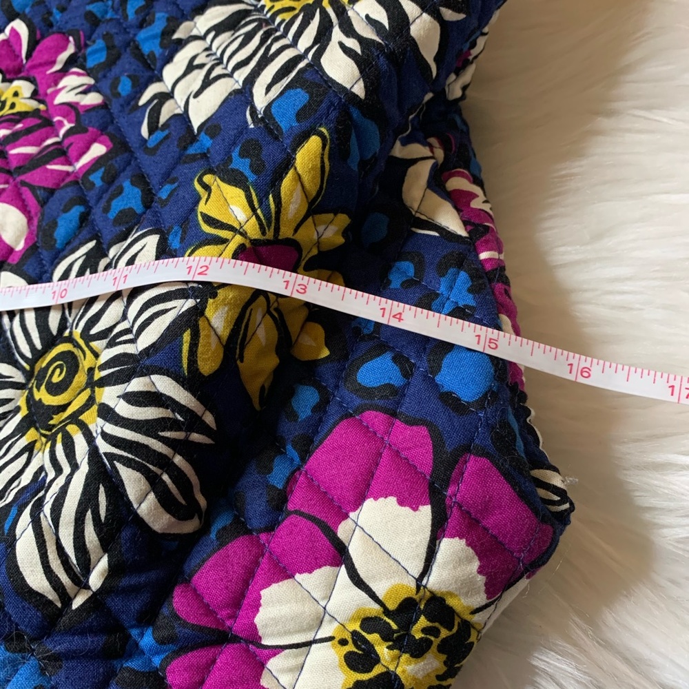 VERA BRADLEY AFRICAN VIOLET PURSE - Picture 8 of 13